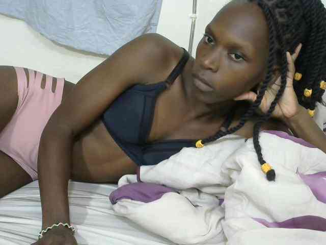 PrettyOne1 webcam