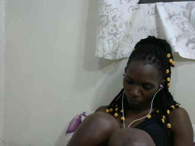 PrettyOne1 webcam