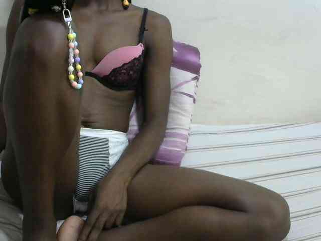 PrettyOne1 webcam
