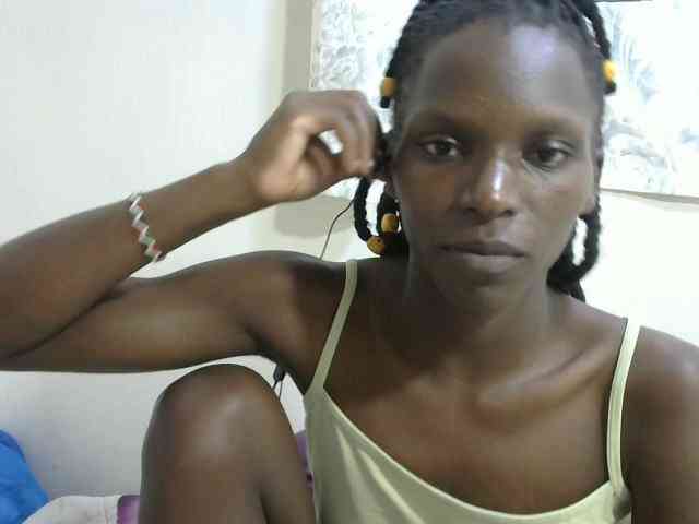 PrettyOne1 Live Webcam on BongaCams