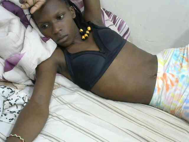PrettyOne1 webcam
