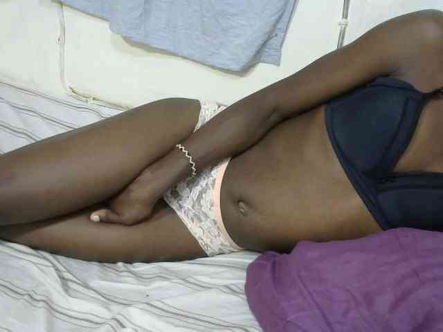 PrettyOne1 webcam