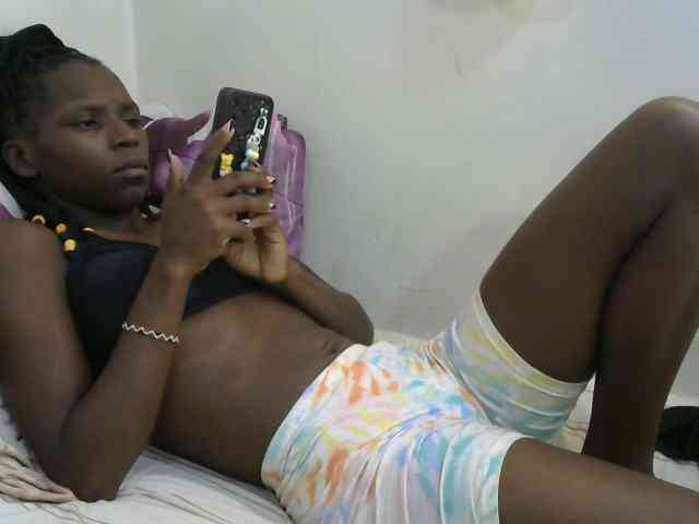PrettyOne1 webcam
