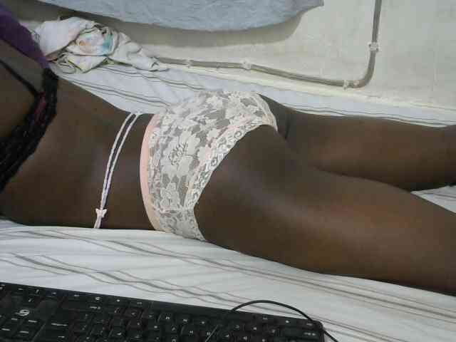 PrettyOne1 webcam