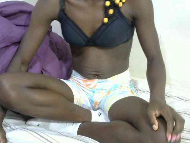 PrettyOne1 webcam