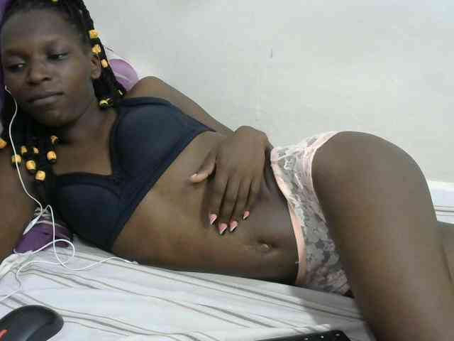 PrettyOne1 webcam