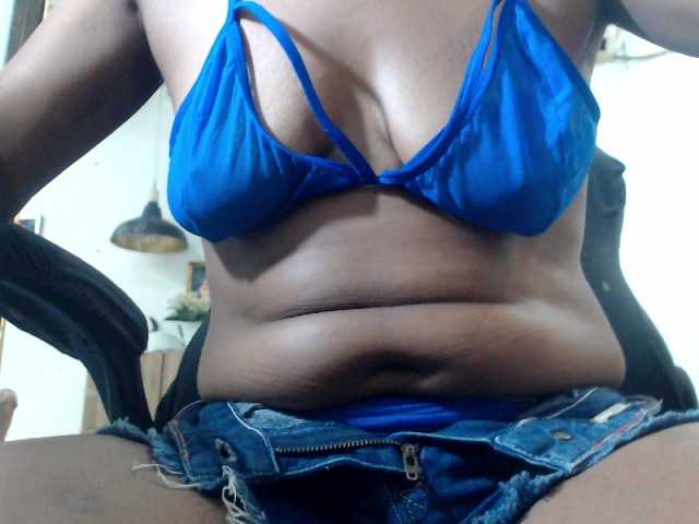 Jennyflamehot live cam on UnifiedCams