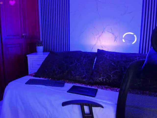 Niicole-Monet live cam on BongaCams