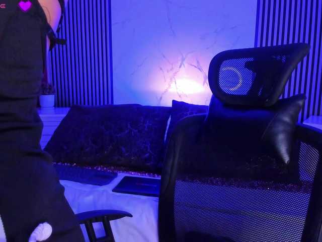 Niicole-Monet live cam on BongaCams