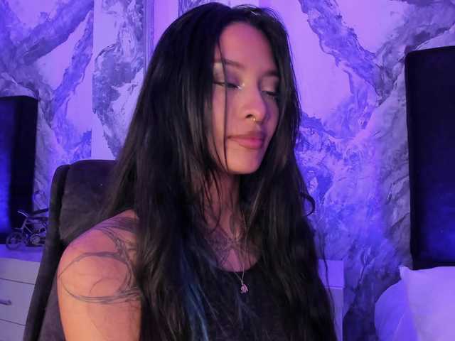 Niicole-Monet live cam on BongaCams