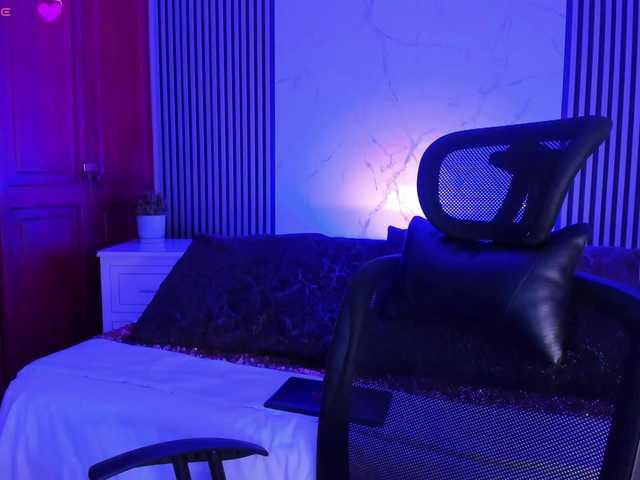 Niicole-Monet live cam on BongaCams