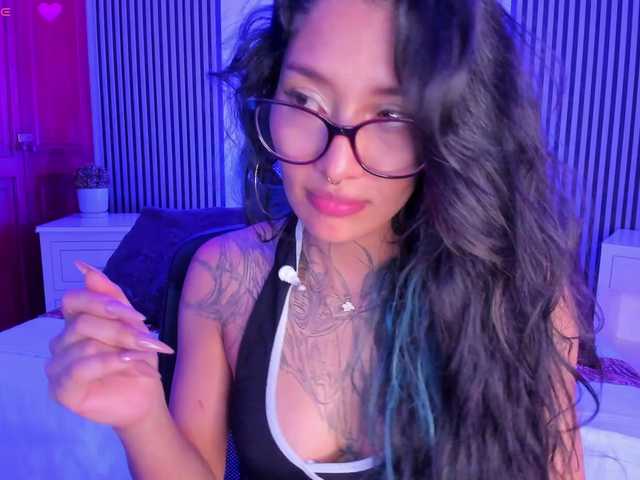 Niicole-Monet live cam on BongaCams