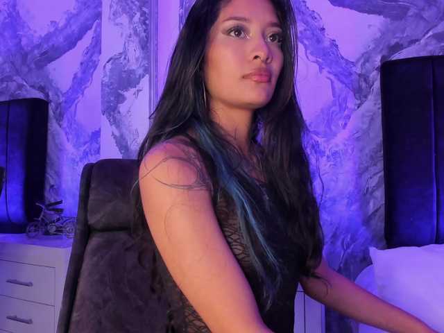 Niicole-Monet live cam on BongaCams