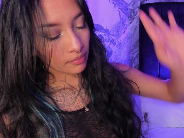 Niicole-Monet live cam on BongaCams