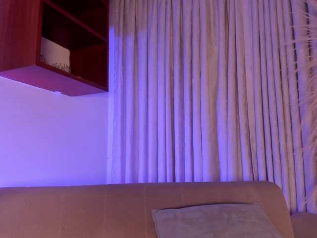 Niicole-Monet live cam on BongaCams