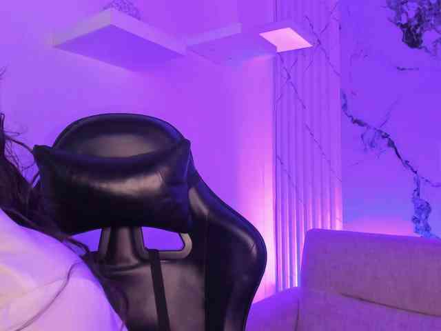 Niicole-Monet webcam