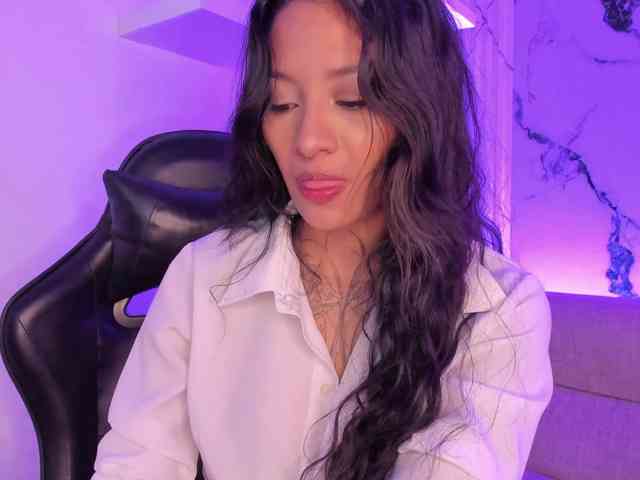Niicole-Monet webcam
