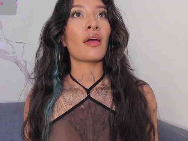 Niicole-Monet webcam