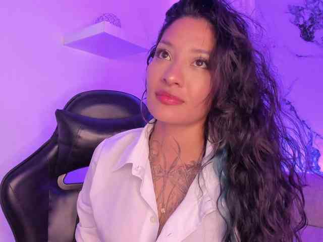 Niicole-Monet webcam