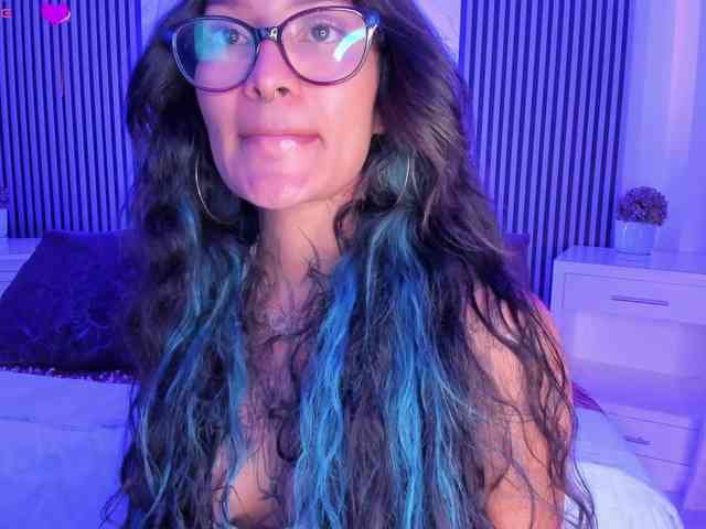 Niicole-Monet webcam