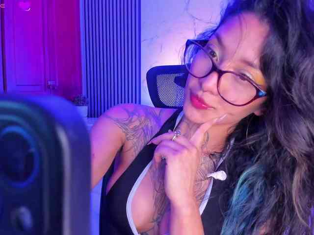 Niicole-Monet webcam