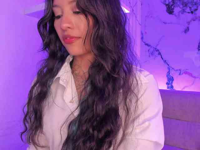 Niicole-Monet webcam