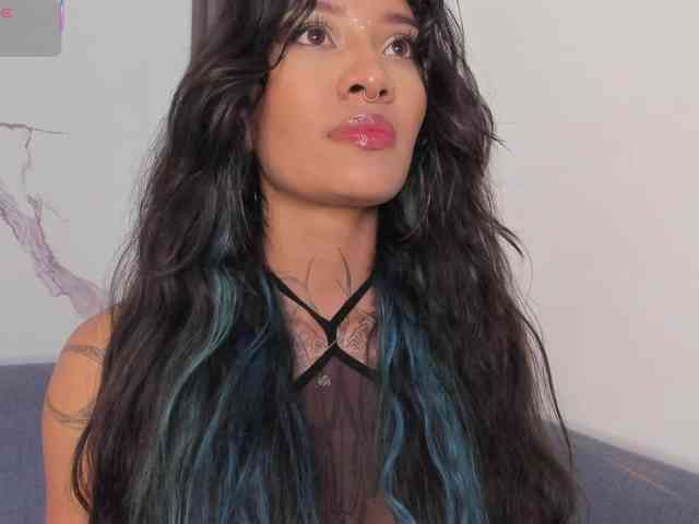 Niicole-Monet webcam