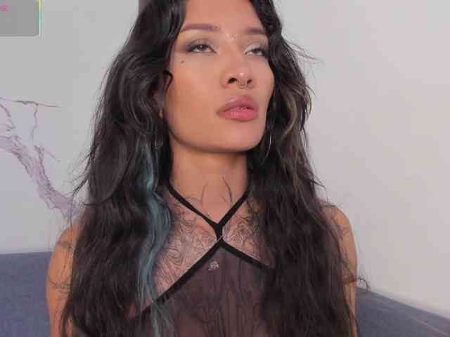 Niicole-Monet webcam