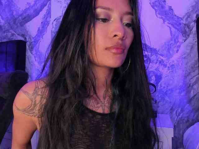 Niicole-Monet webcam