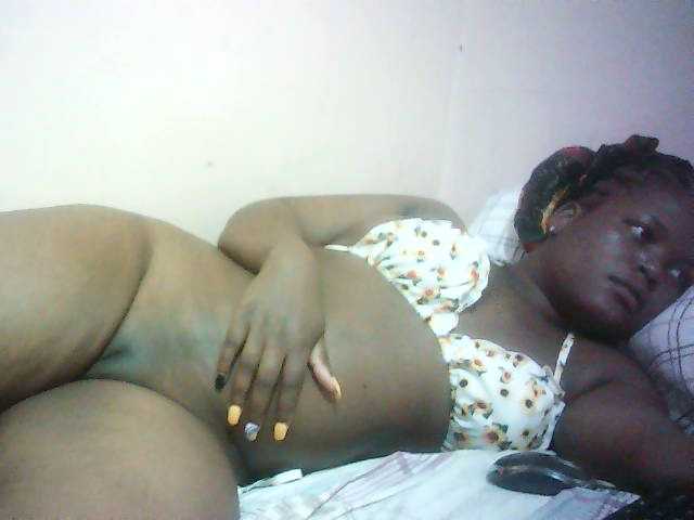 Hairy-ebony-couple live cam on BongaCams