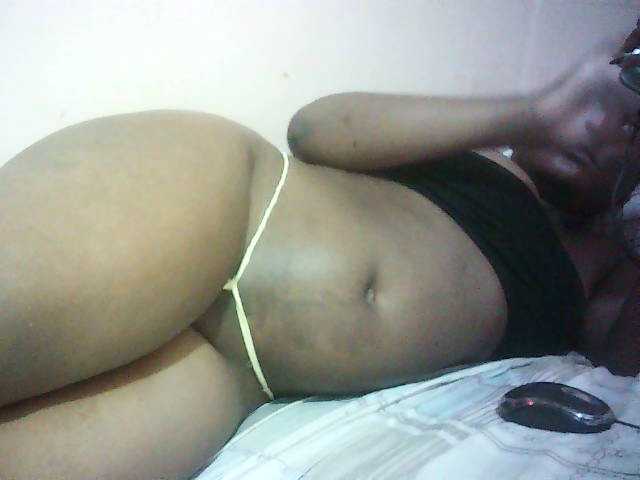Hairy-ebony-couple live cam on BongaCams