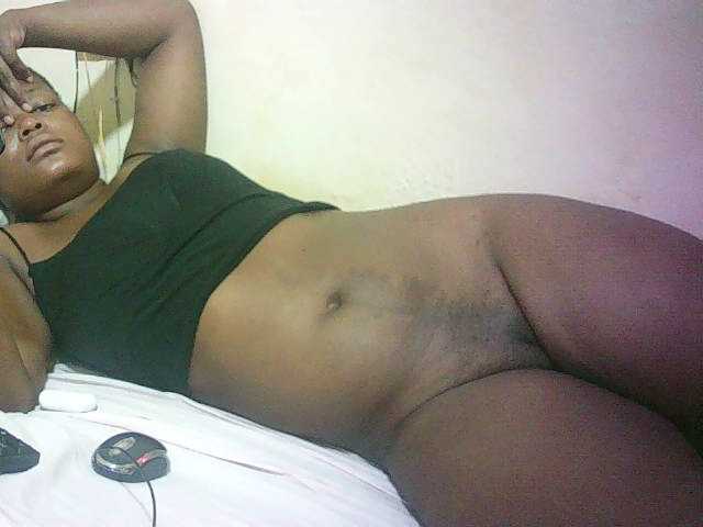 Hairy-ebony-couple live cam on BongaCams