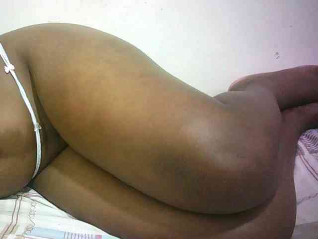 Hairy-ebony-couple webcam