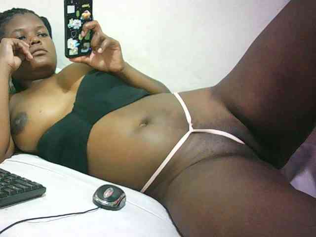 Hairy-ebony-couple webcam
