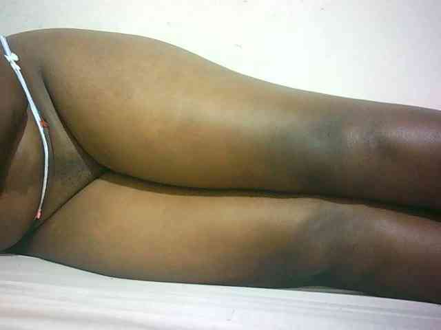 Hairy-ebony-couple webcam