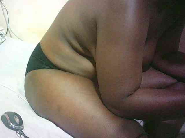 Hairy-ebony-couple