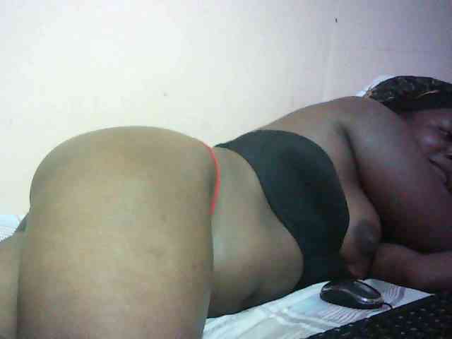Hairy-ebony-couple webcam
