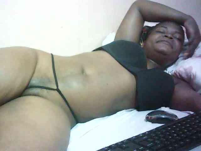 Hairy-ebony-couple