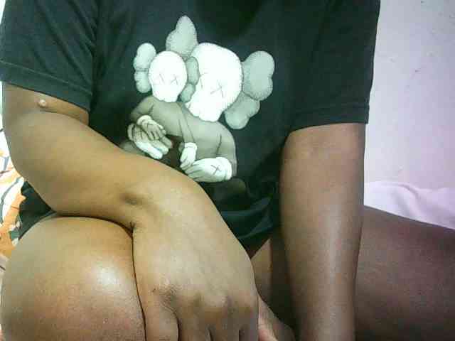 Hairy-ebony-couple webcam