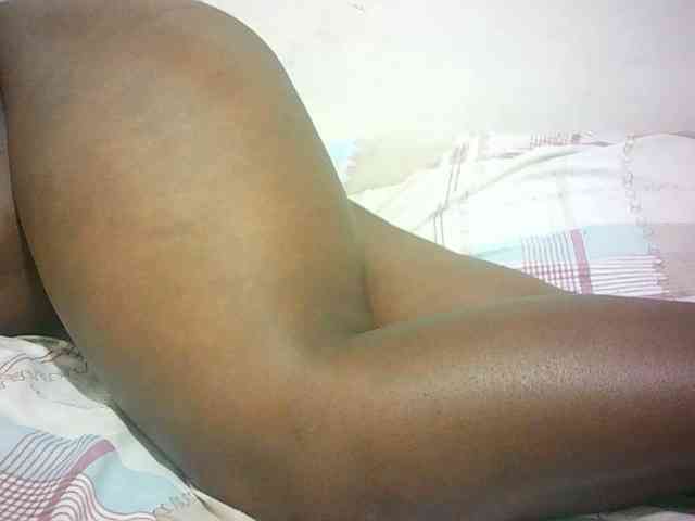 Hairy-ebony-couple webcam