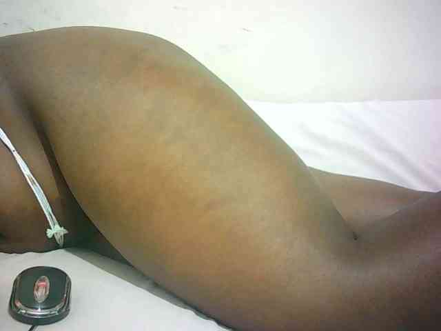 Hairy-ebony-couple webcam
