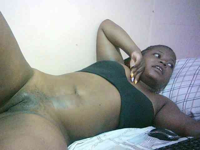 Hairy-ebony-couple webcam