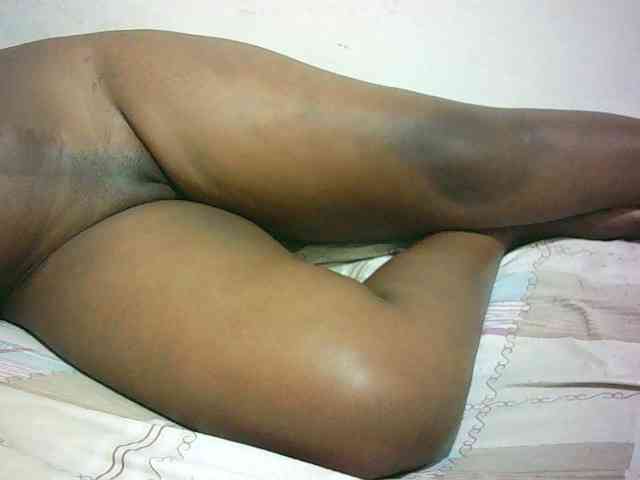 Hairy-ebony-couple webcam