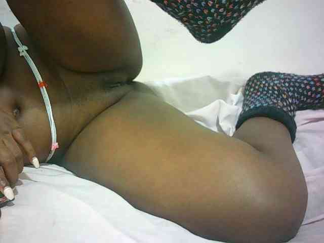 Hairy-ebony-couple webcam