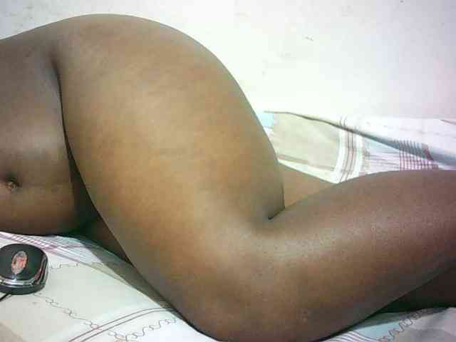 Hairy-ebony-couple webcam