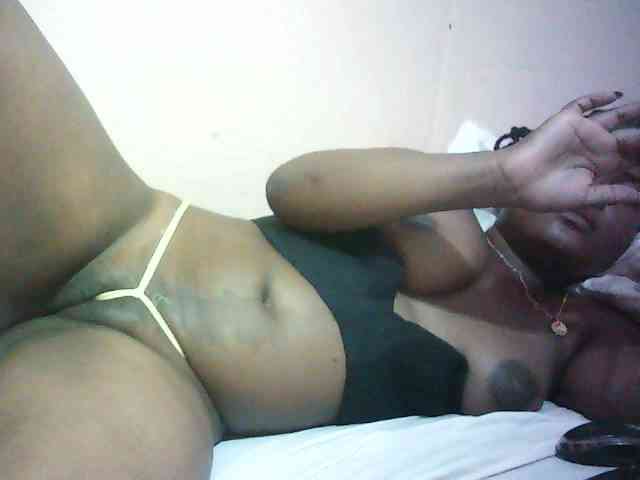 Hairy-ebony-couple webcam