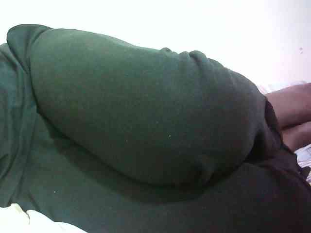 Hairy-ebony-couple webcam