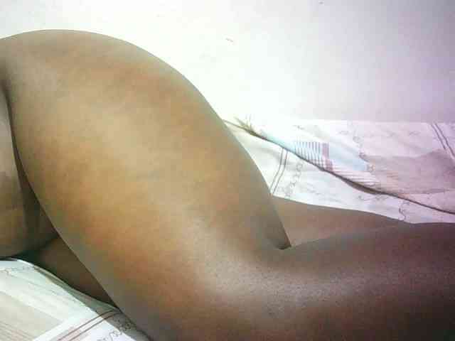 Hairy-ebony-couple webcam