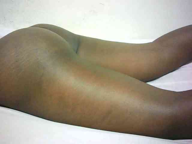 Hairy-ebony-couple webcam