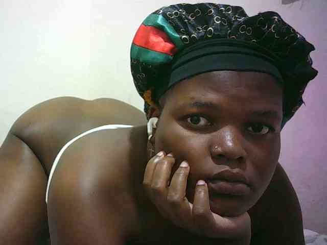 Hairy-ebony-couple webcam
